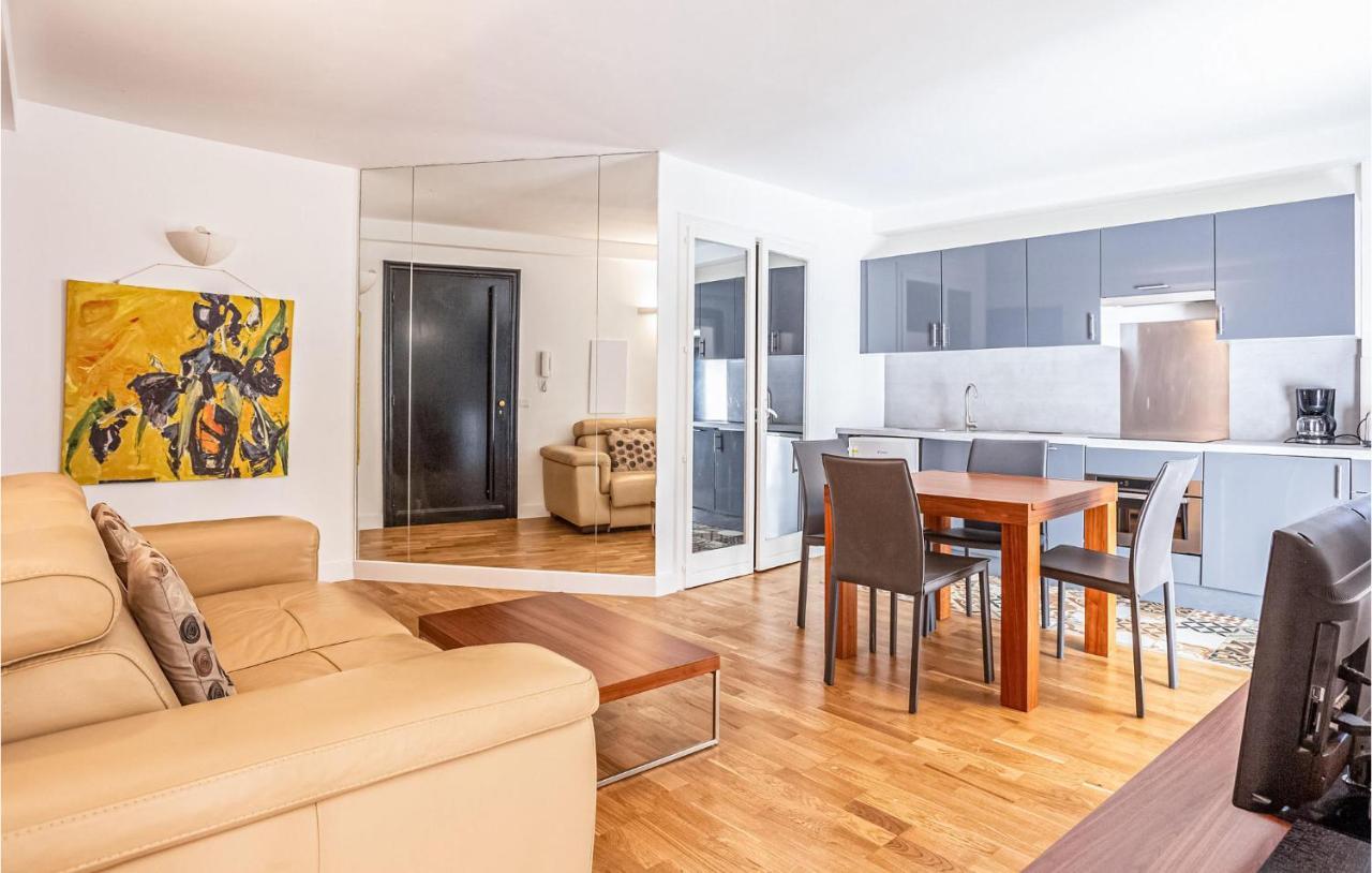 1 Bedroom Amazing In *